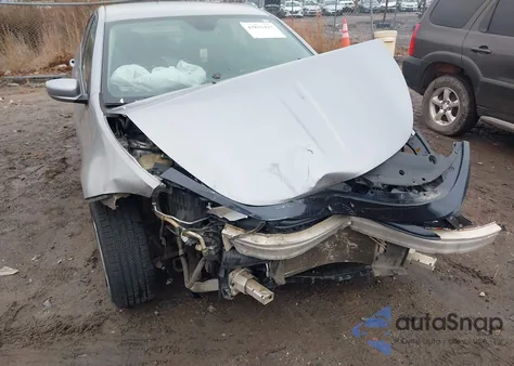 2015 Dodge Dart Sxt z USA, uszkodzony, nr VIN 1C3CDFBB4FD286203